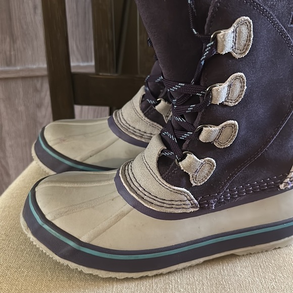 LL Bean Women’s Suede Lace Up Lined Snow Boots Purple Gray Size 7 - Picture 4 of 13